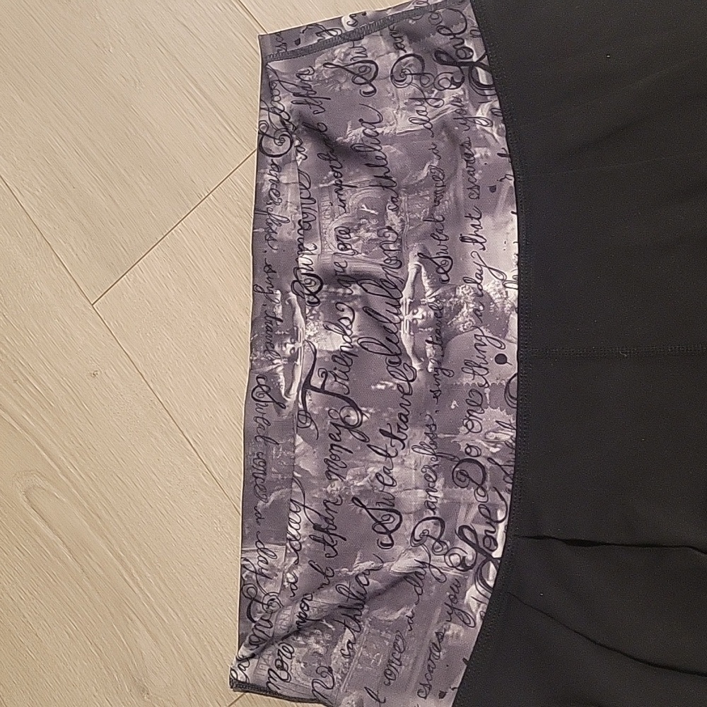 Vintage Lululemon Leggings with feet - Picture 2 of 7